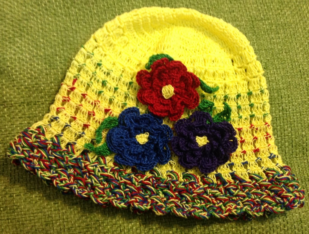 Tejido a Crochet (knitted cap) by Maria Pia