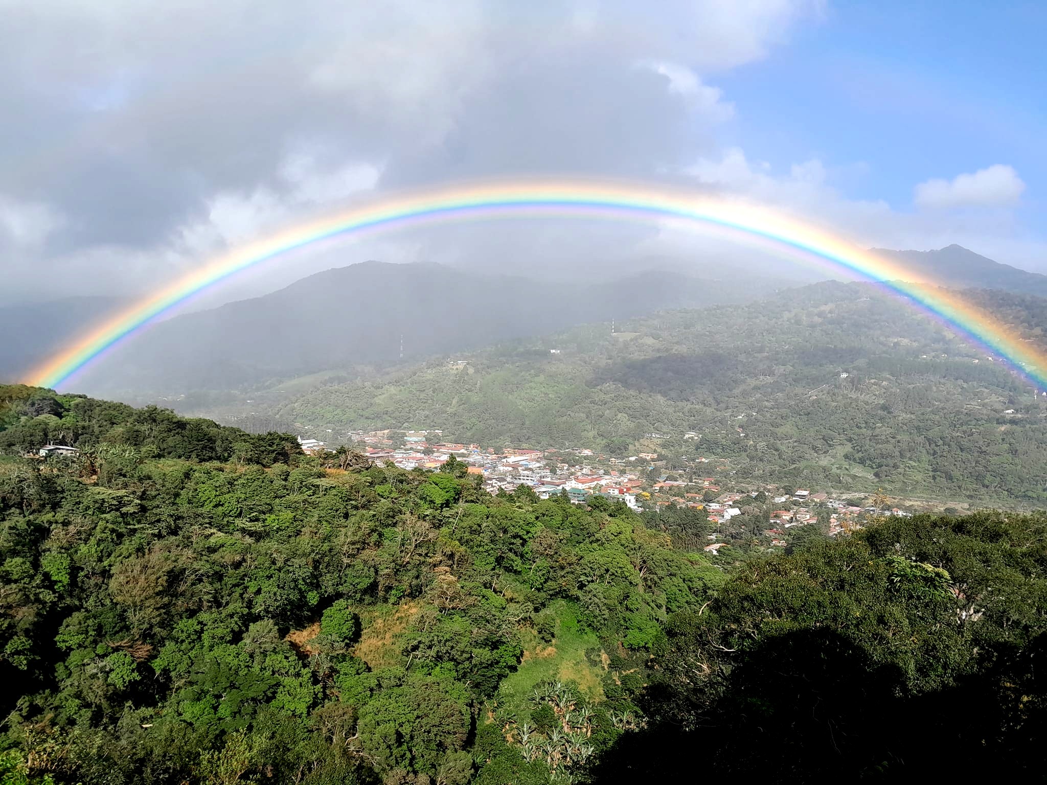 Arcoiris sobre Boquete - A beautiful Rainbow over Boquete 